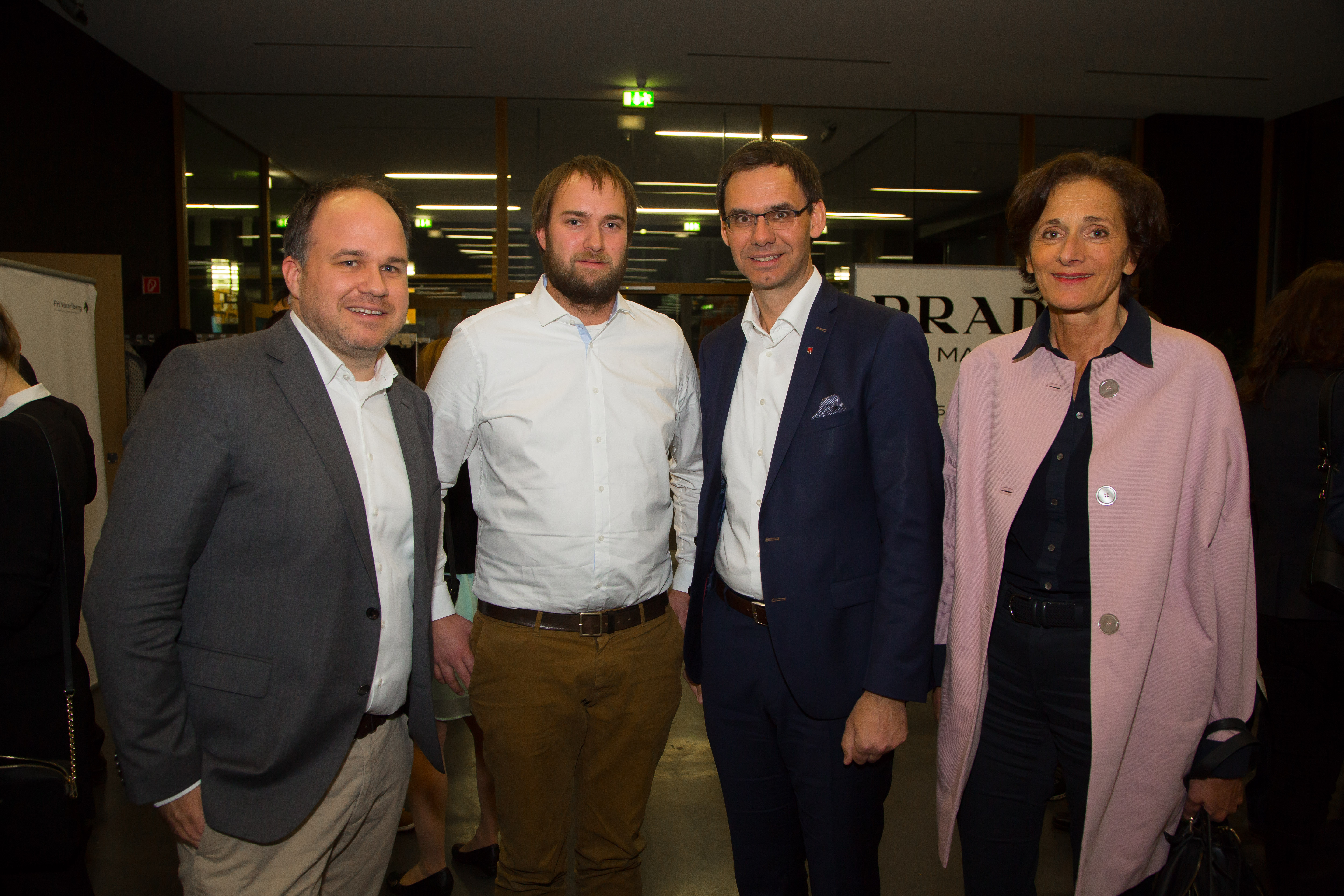 Veranstaltung 50 Köpfe Fachhochschule; Festabend anlässlich der Präsentation der Beilage 50 Köpfe von morgen; Treffpunkt